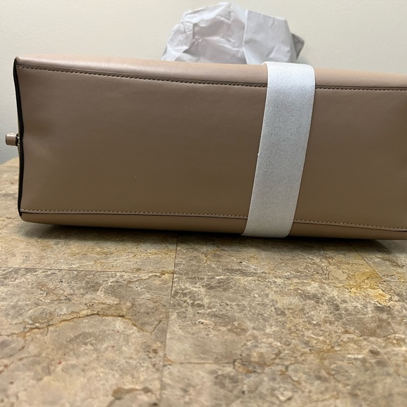 Coach Mollie Tote In Signature Jacquard With Stripes - Picture 6 of 12